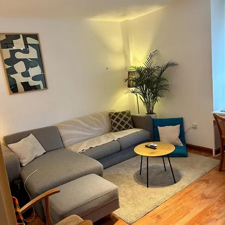 Tranquility Apartment *